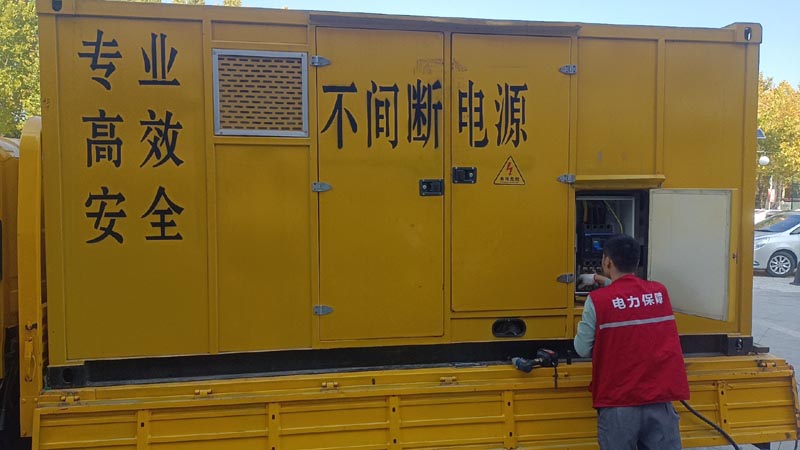 寿县柴油发电机组和UPS电源配合使用时，如何避免切换过程中的电力中断？